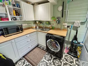 Photo 21- click for photo gallery